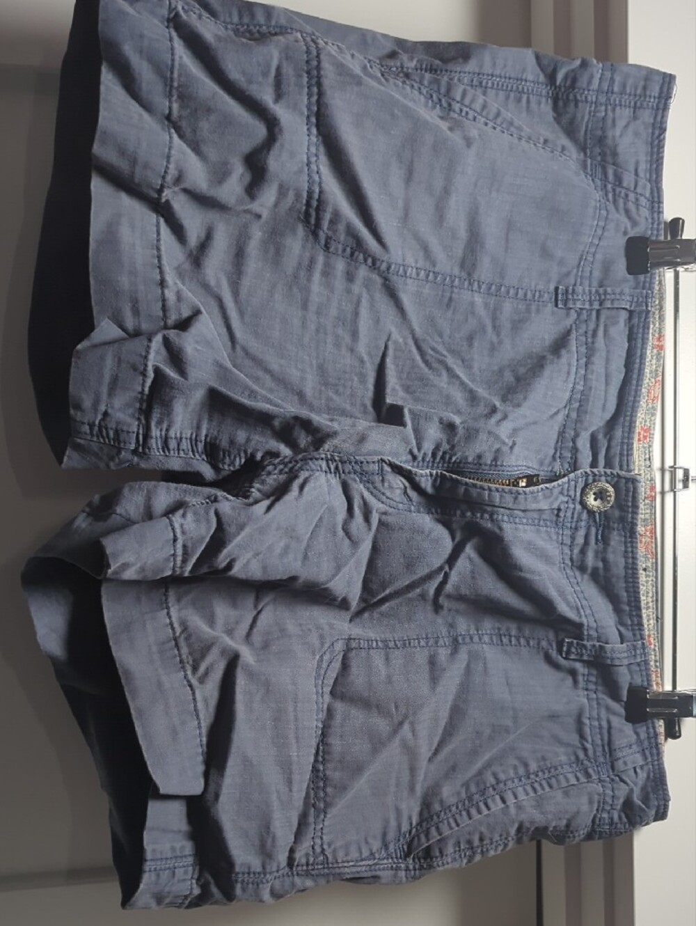 Levi's Women's Slate Blue Cargo Shorts - Picture 4 of 7